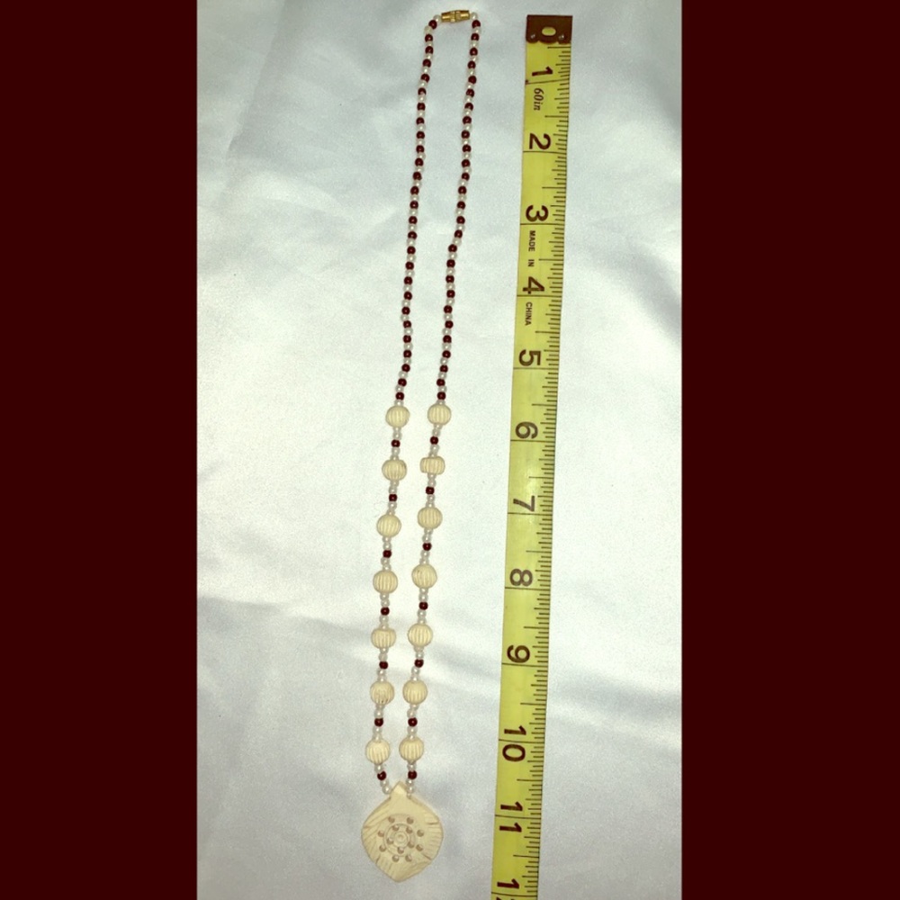 Necklaces - Picture 6 of 6